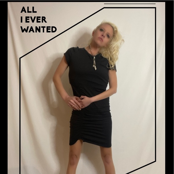 Dresses & Skirts - Perfect Black Dress never worn